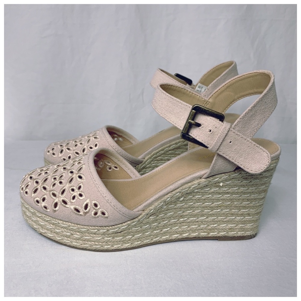 SKECHERS Turtledove Light Pink Floral Wedge Sandal Heel Ankle Shoe